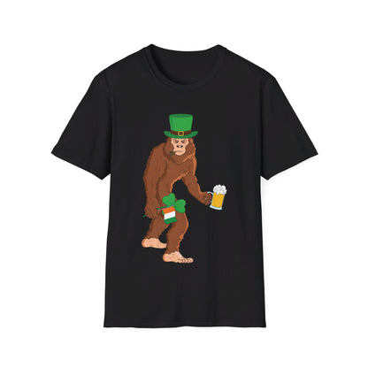 Funny Leprechaun Bigfoot St Patricks Day Sasquatch Irish Flag T-Shirt For Men Women T-Shirt