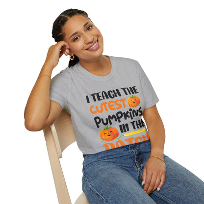 Funny I Teach The Cutest Pumpkins In The Patch Teacher Halloween Pumpkin  T-Shirt For Men Women