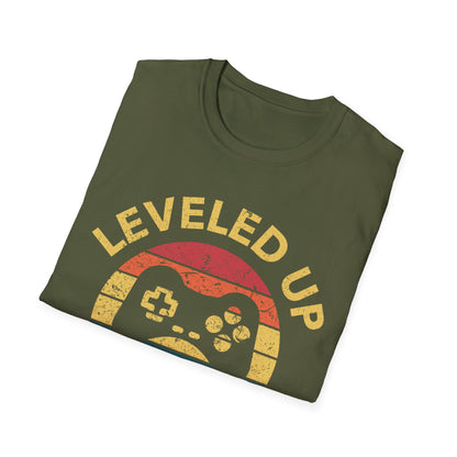 Funny Leveled Up to Mommy Mom Soon to be Mothers Day Gamer Gaming T-Shirt