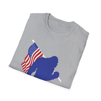 Funny Bigfoot USA Flag America For Sasquatch Believers T-Shirt For Men Women