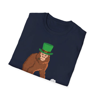 Funny Leprechaun Bigfoot St Patricks Day Sasquatch Irish Flag T-Shirt For Men Women T-Shirt