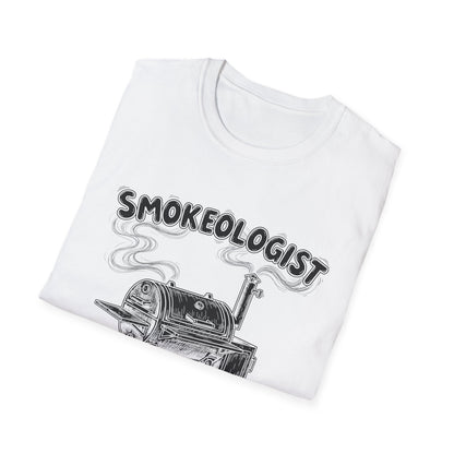 Funny Smokeologist Pitmaster BBQ Smoker Grilling T-Shirt