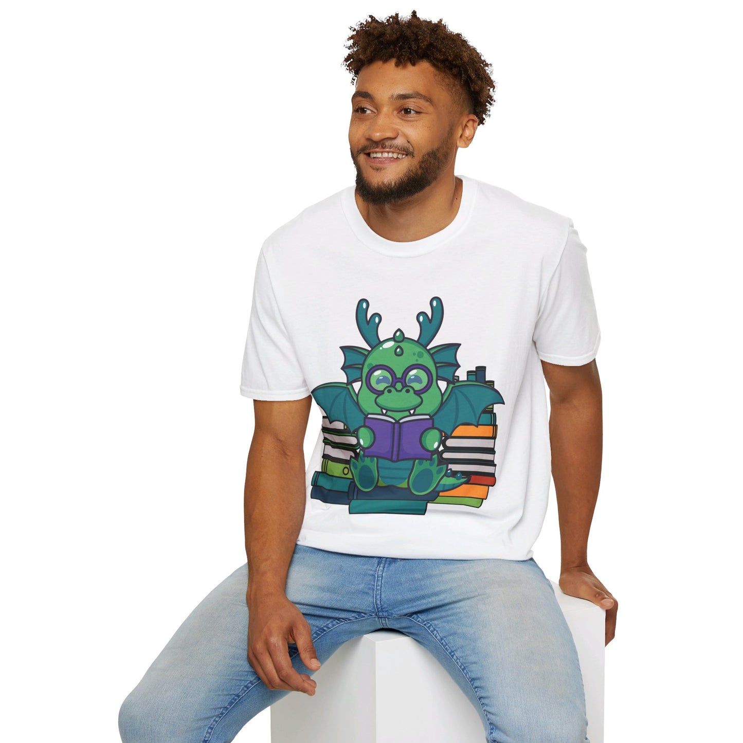 Funny Dragon and Books Nerds Cute Dragon Reading A Book T-Shirt For Men Women T-Shirt