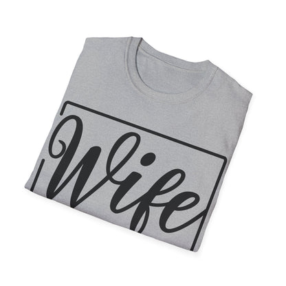 Wife Est 2024 Just Married Honeymoon Wedding Couples T-Shirt For Women T-Shirt