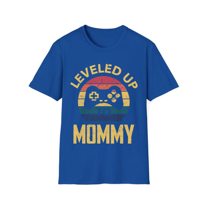 Funny Leveled Up to Mommy Mom Soon to be Mothers Day Gamer Gaming T-Shirt