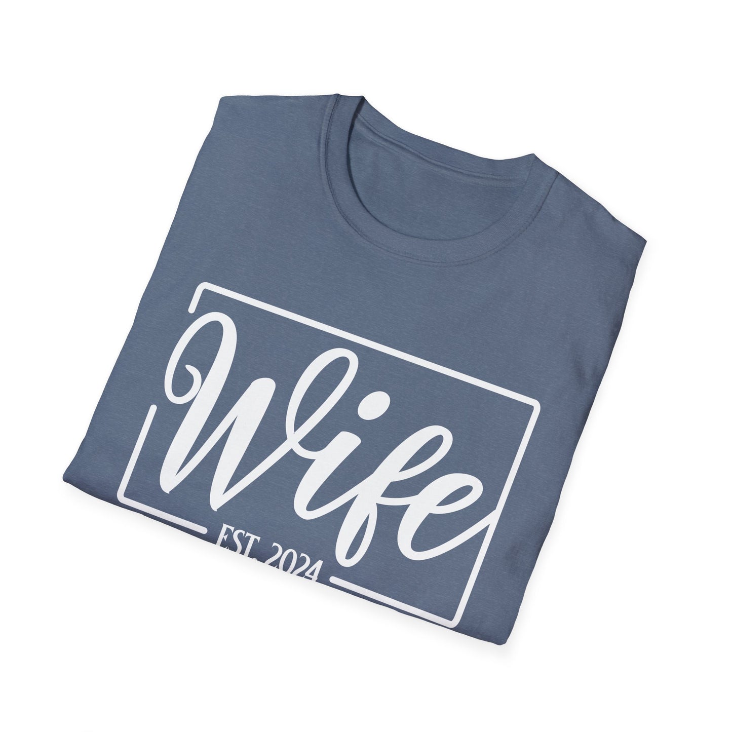 Wife Est 2024 Just Married Honeymoon Wedding Couples T-Shirt for Women