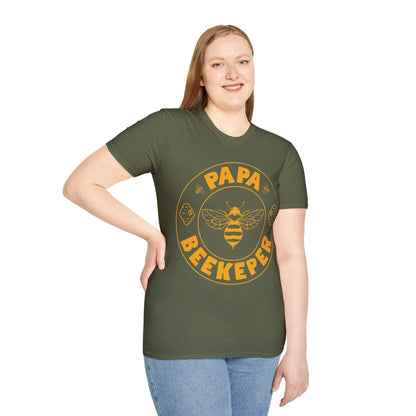 Papa Beekeeper Bee Whisperer Distressed Retro Beekeeping T-Shirt For Men Women T-Shirt