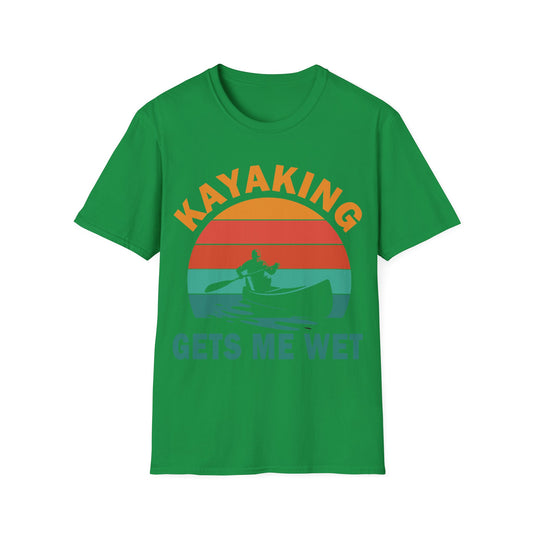 Funny Kayaking Gets Me Wet Paddling Boating Vintage Kayaker T-Shirt