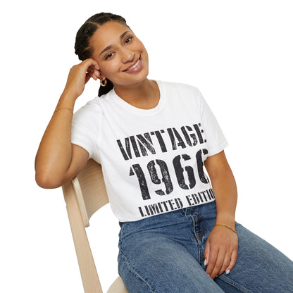 Funny Vintage 1966 60th Birthday Gifts 60 Year Old T-Shirt For Men Women