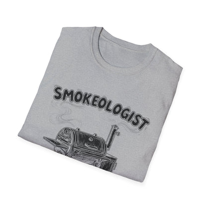Funny Smokeologist Pitmaster BBQ Smoker Grilling T-Shirt